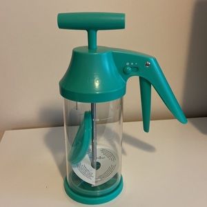 Pampered Chef Batter Mixer & Dispenser (NWOT)